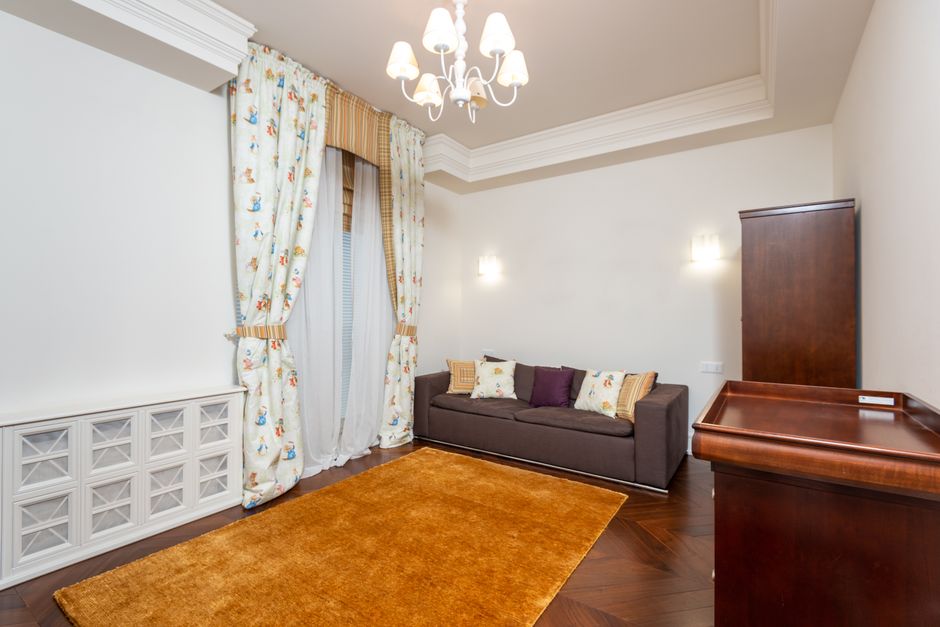 How to Find Local Furniture Bargains on eBay Without Overpaying for Collection