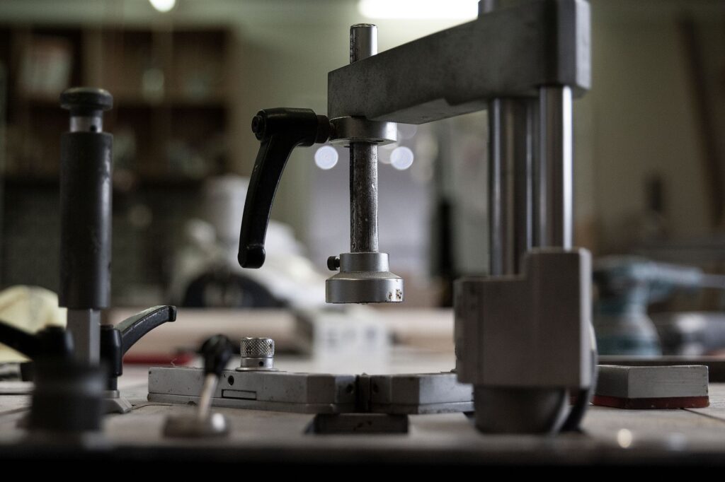 Local Power Tool Bundles on eBay: How to Spot Pickup Bargains Without Buying Trouble
