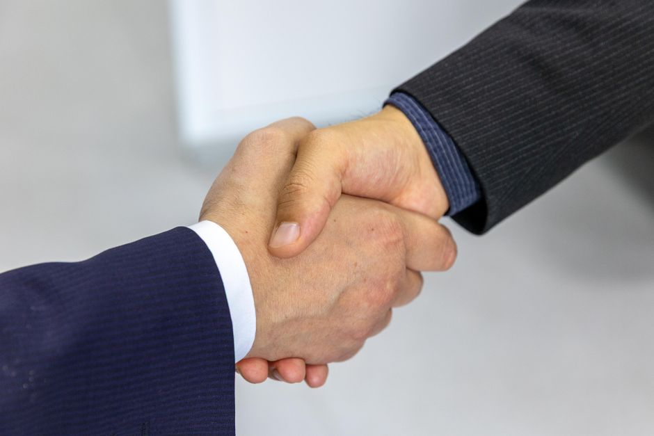 How to Make Smart Offers on eBay Local Pickup Listings Without Losing the Deal